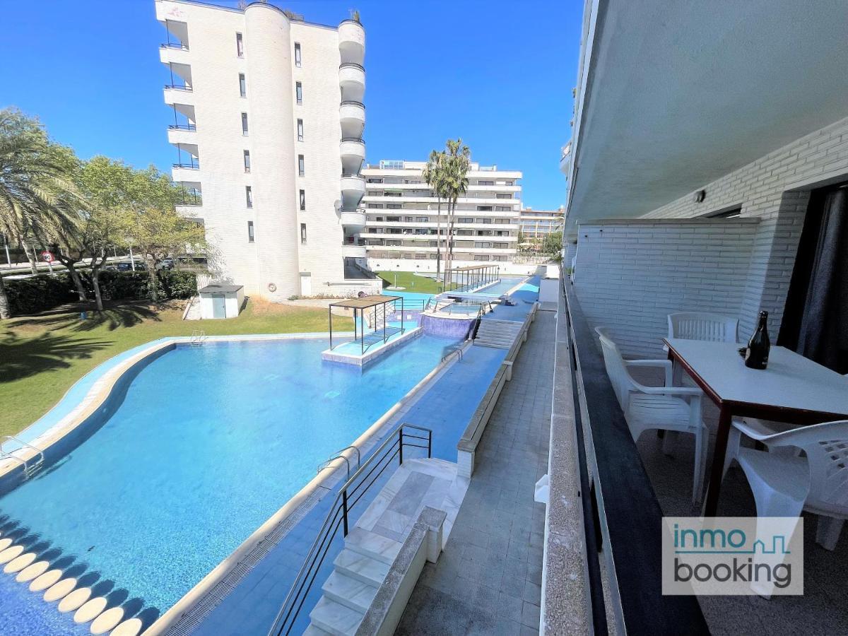 Cannes Center, Con Vistas A La Piscina. *